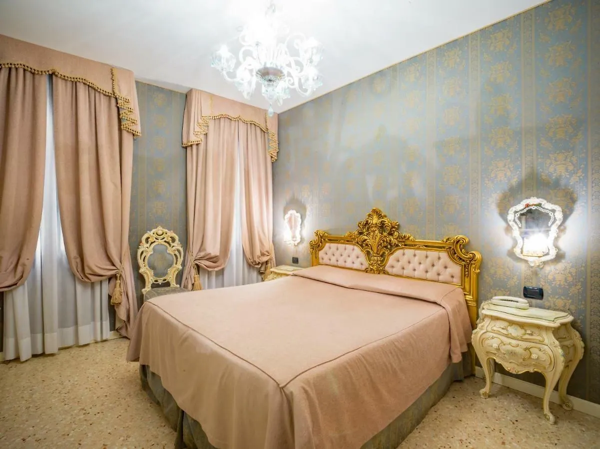 Dimora Marciana Bed & Breakfast Venice 3*,